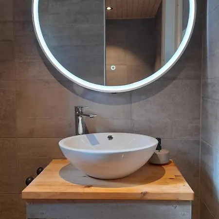 Jaktstuga Trasti & Trine Boutique