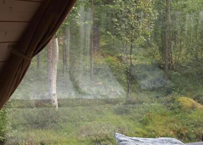 Деревянный коттедж Trasti & Trine Boutique *