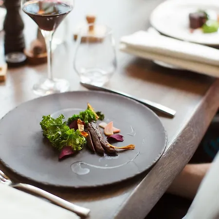 Trasti & Trine Boutique