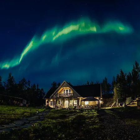 Trasti & Trine Boutique Lodge *